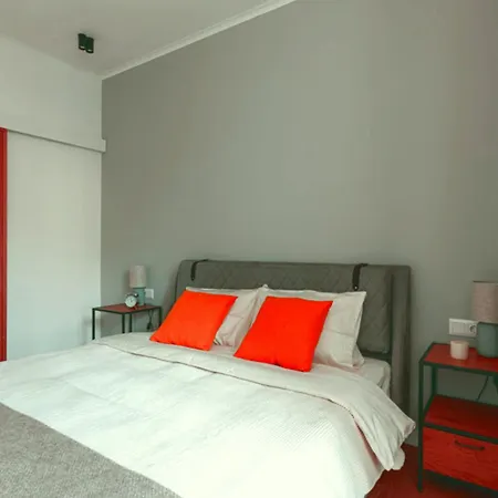 Spacious Apartment For 10 Guests In Cologne Apartmán *
